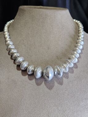 Vintage Navajo Handmade Pearl Necklace In A Graduated Design.